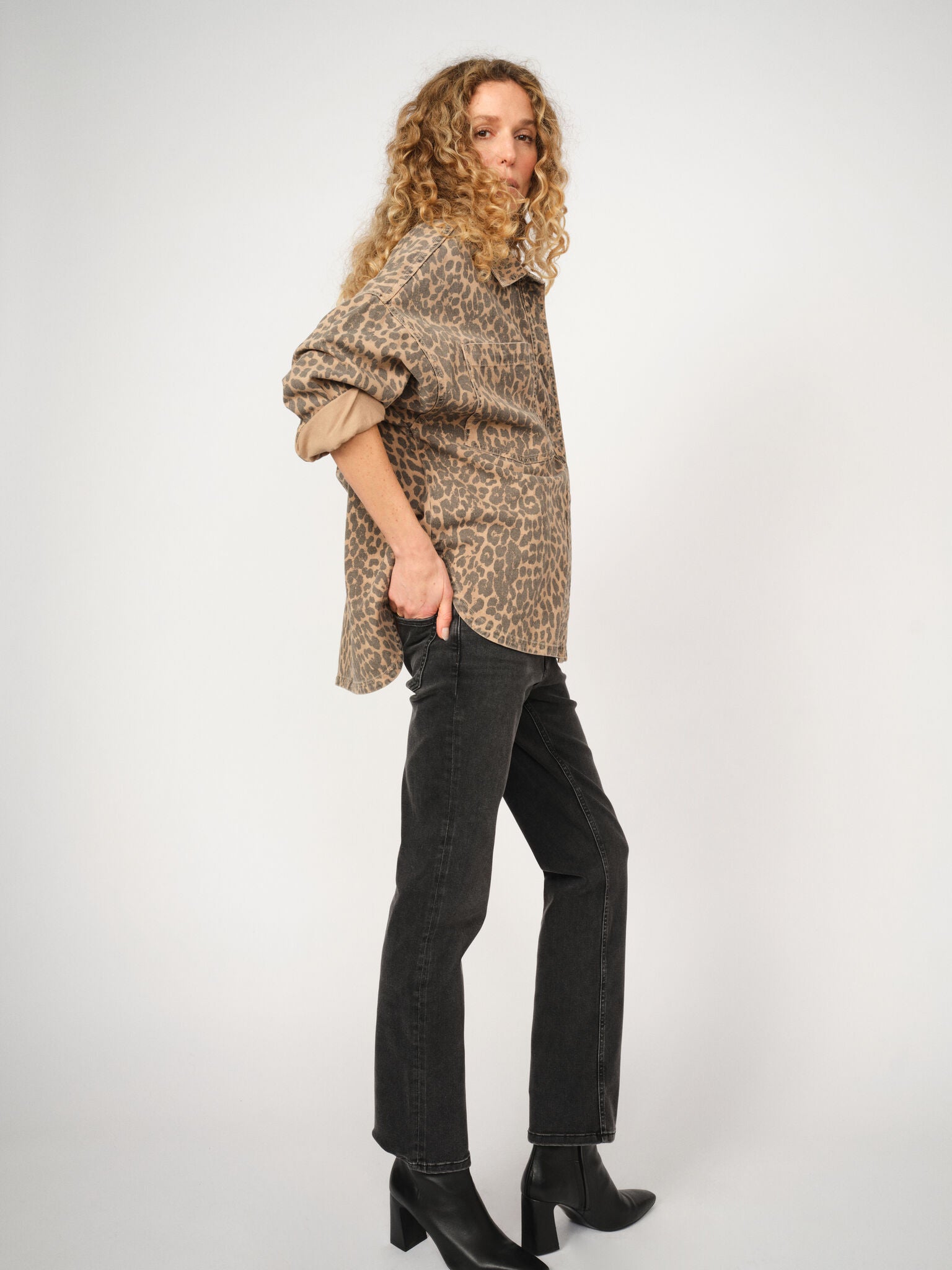 Modelshot / Leopard Print / Detail