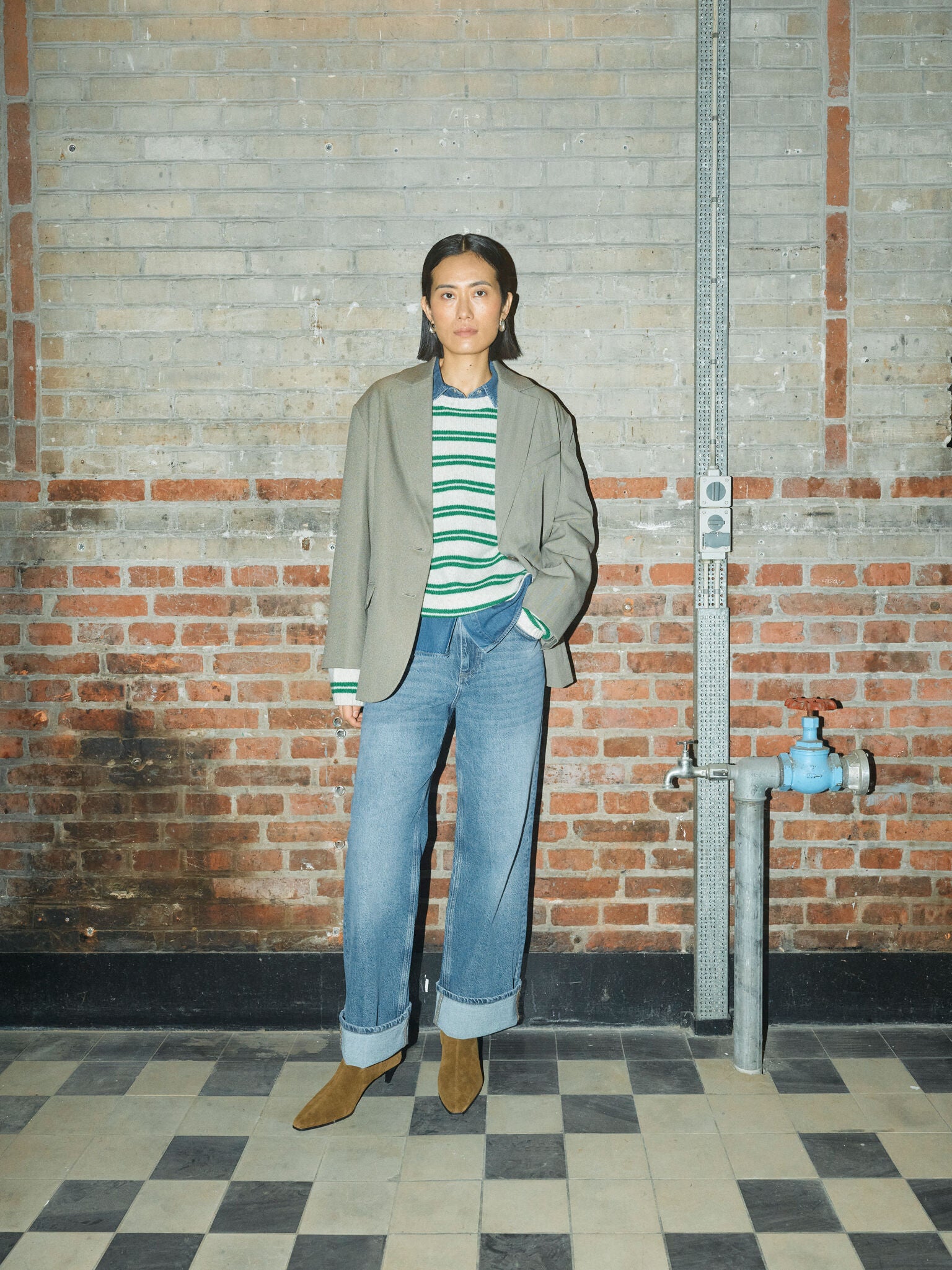 Modelshot / Blue Wash / Detail