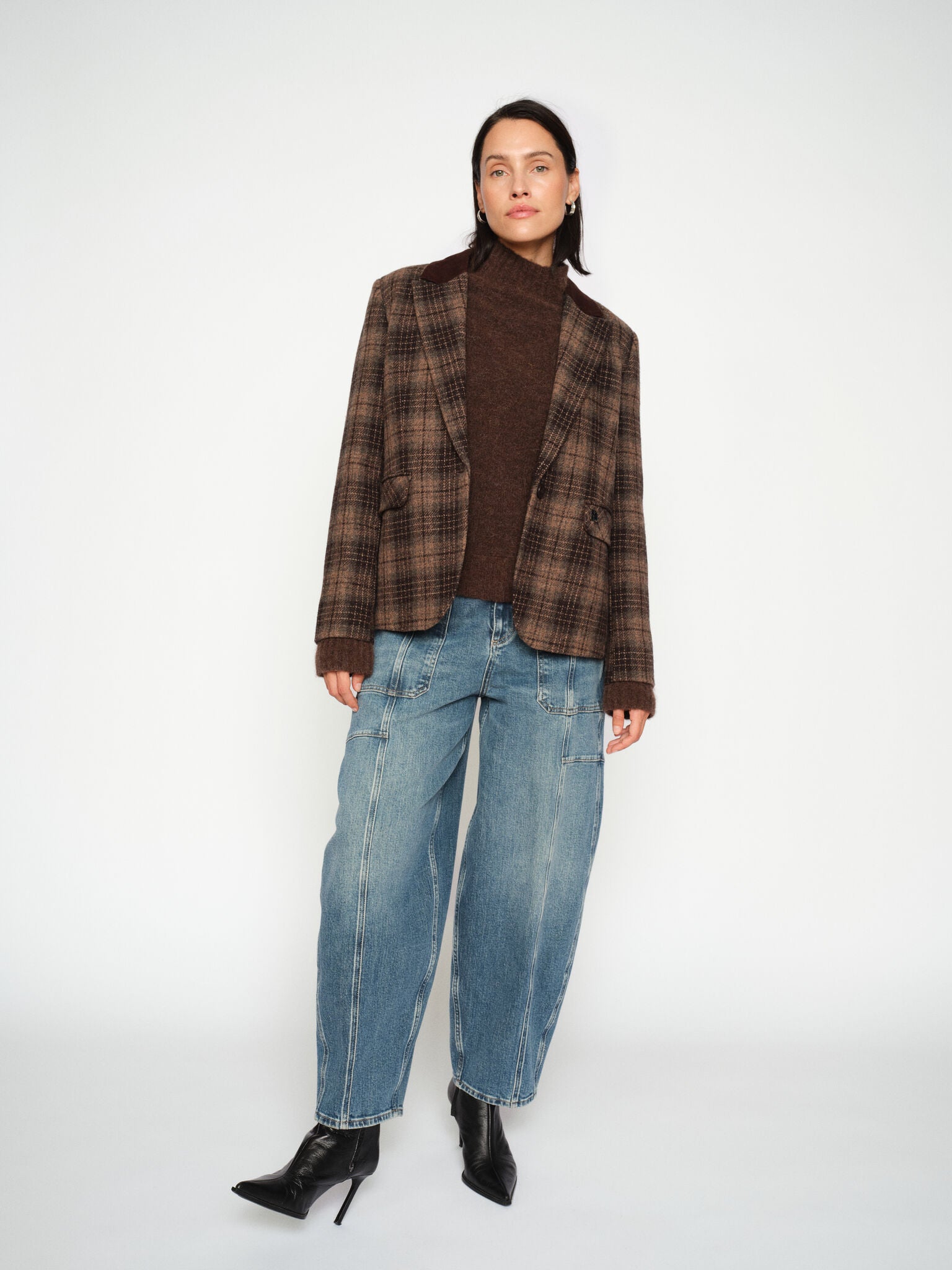 Modelshot / Bracken / Detail