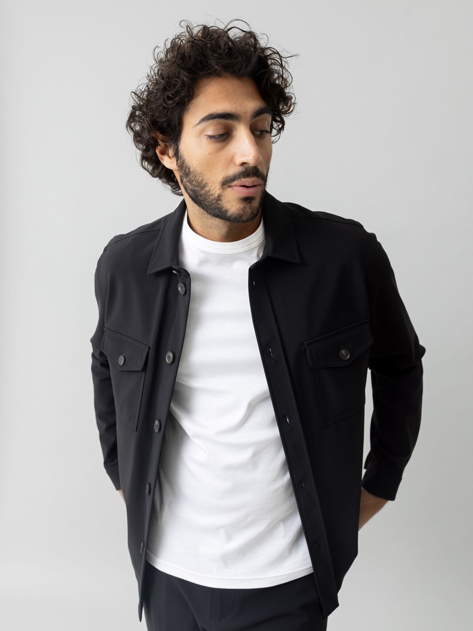 Modelshot / Black / Detail