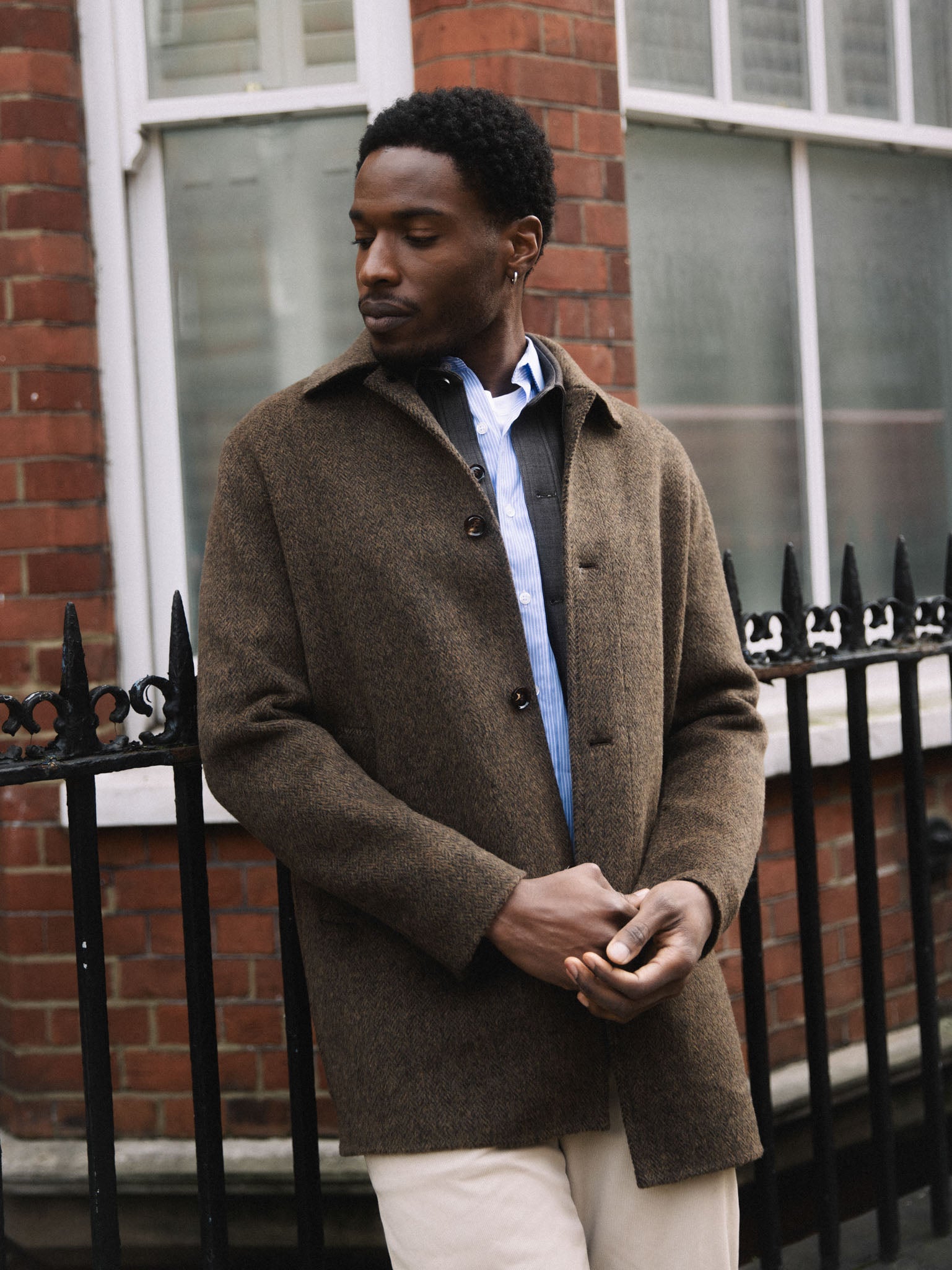 Modelshot / Slate Black / Detail