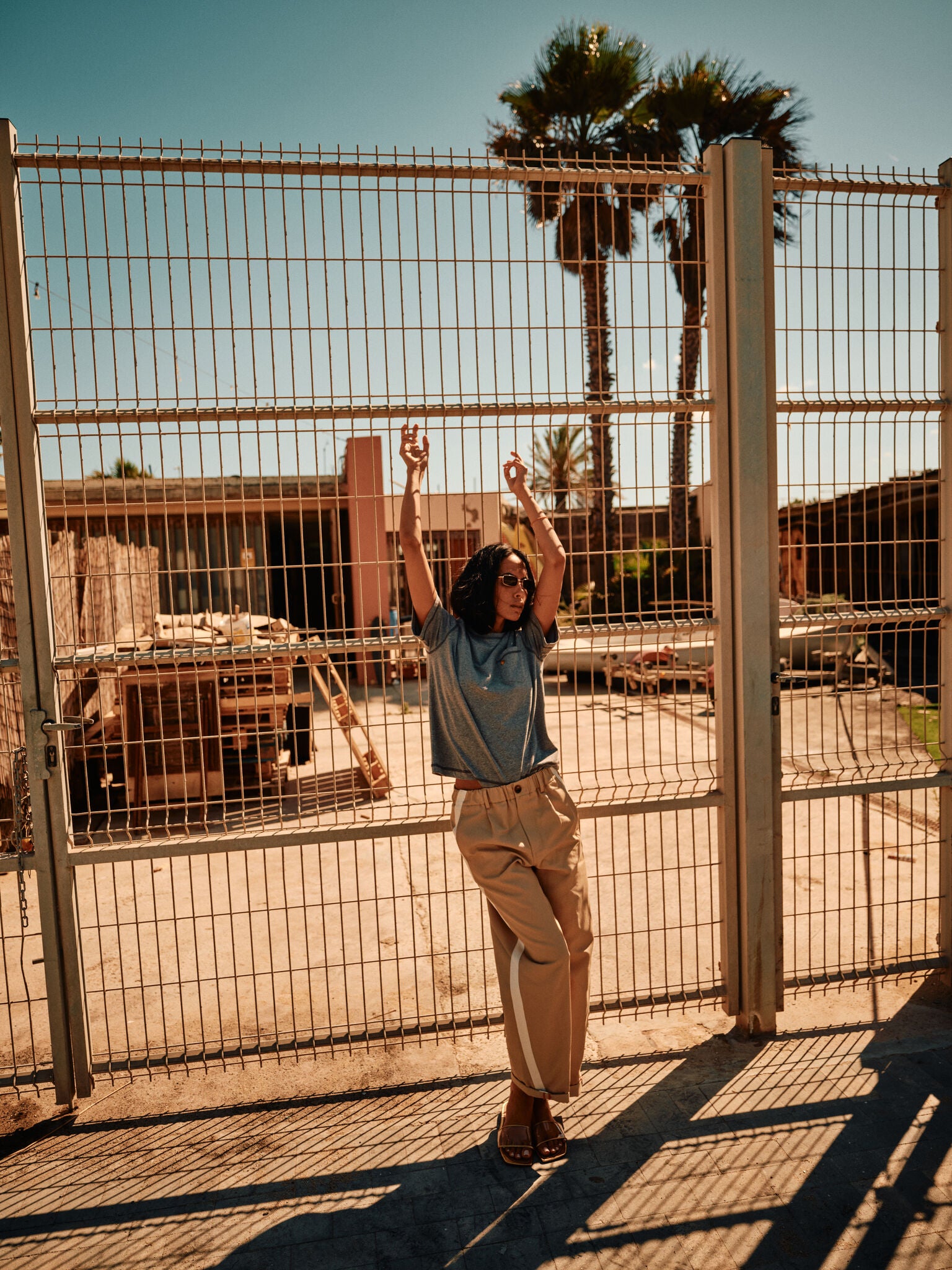 Modelshot / Travertine / Detail