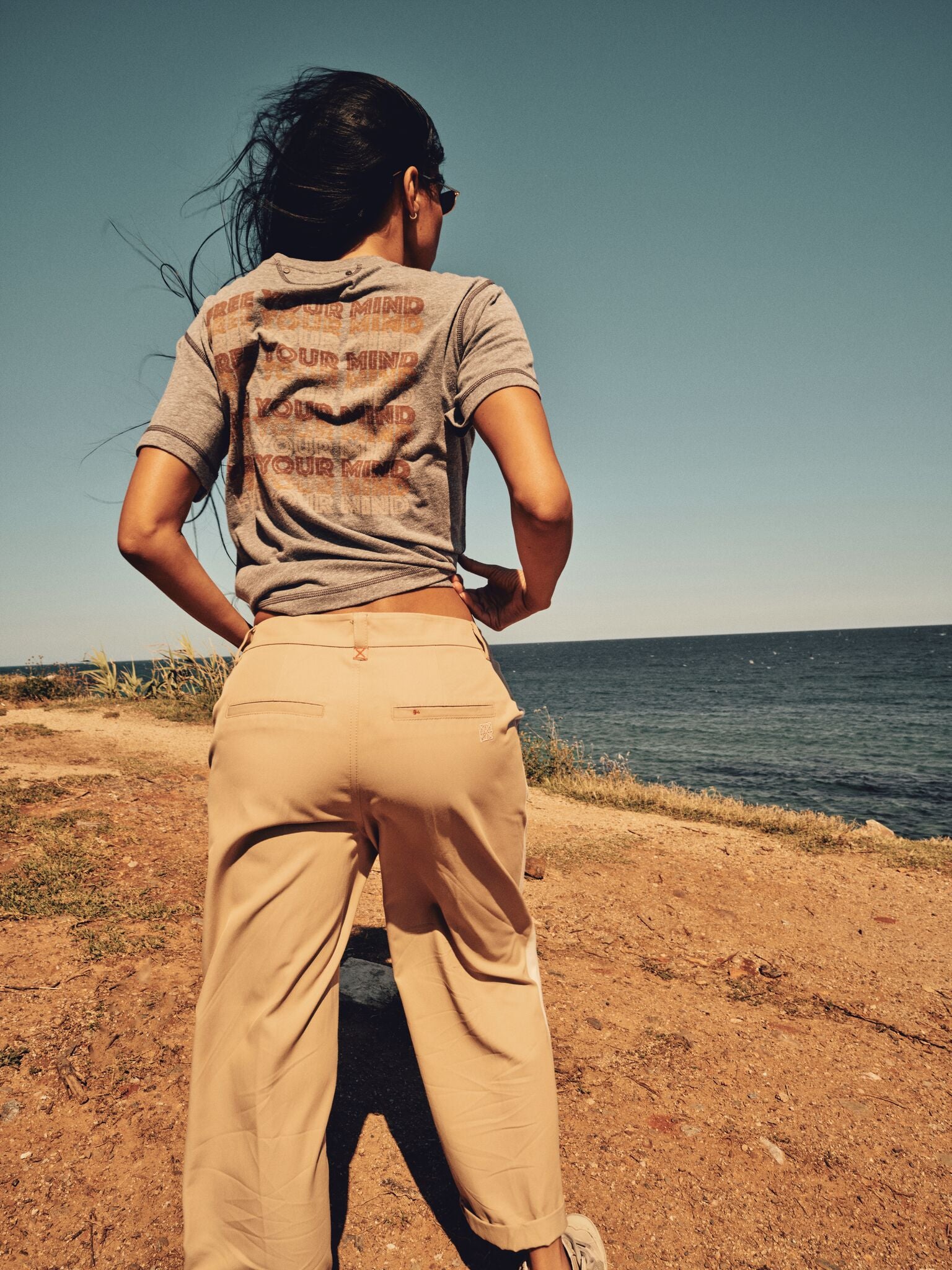 Modelshot / Travertine / Detail