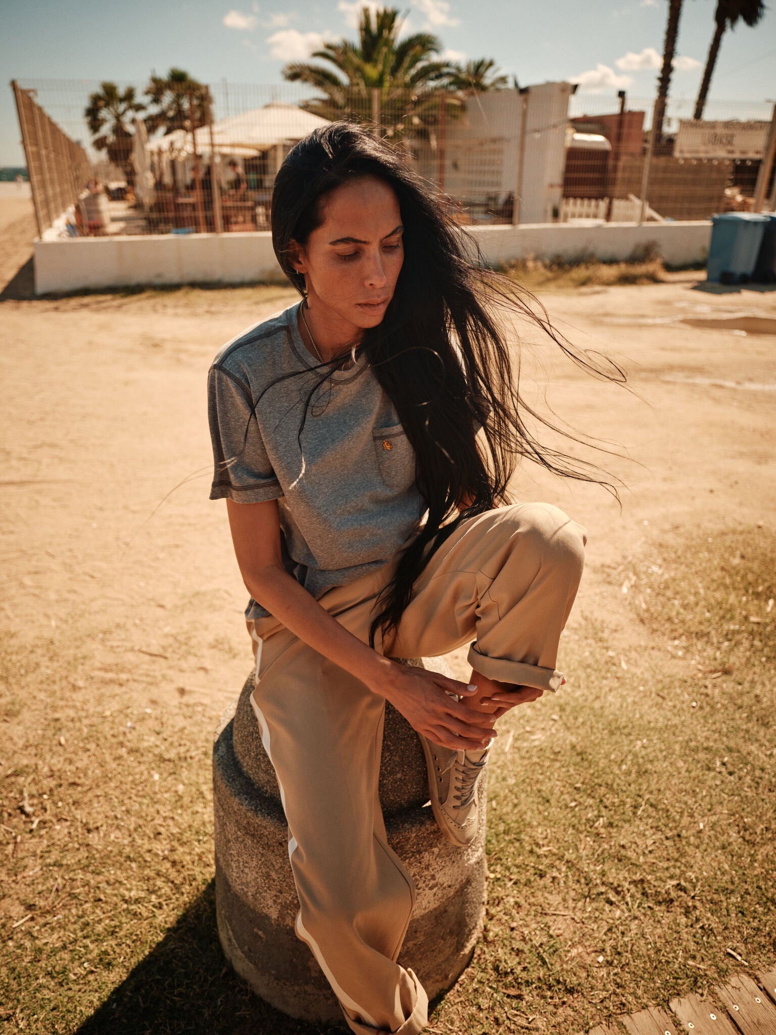 Modelshot / Travertine / Detail