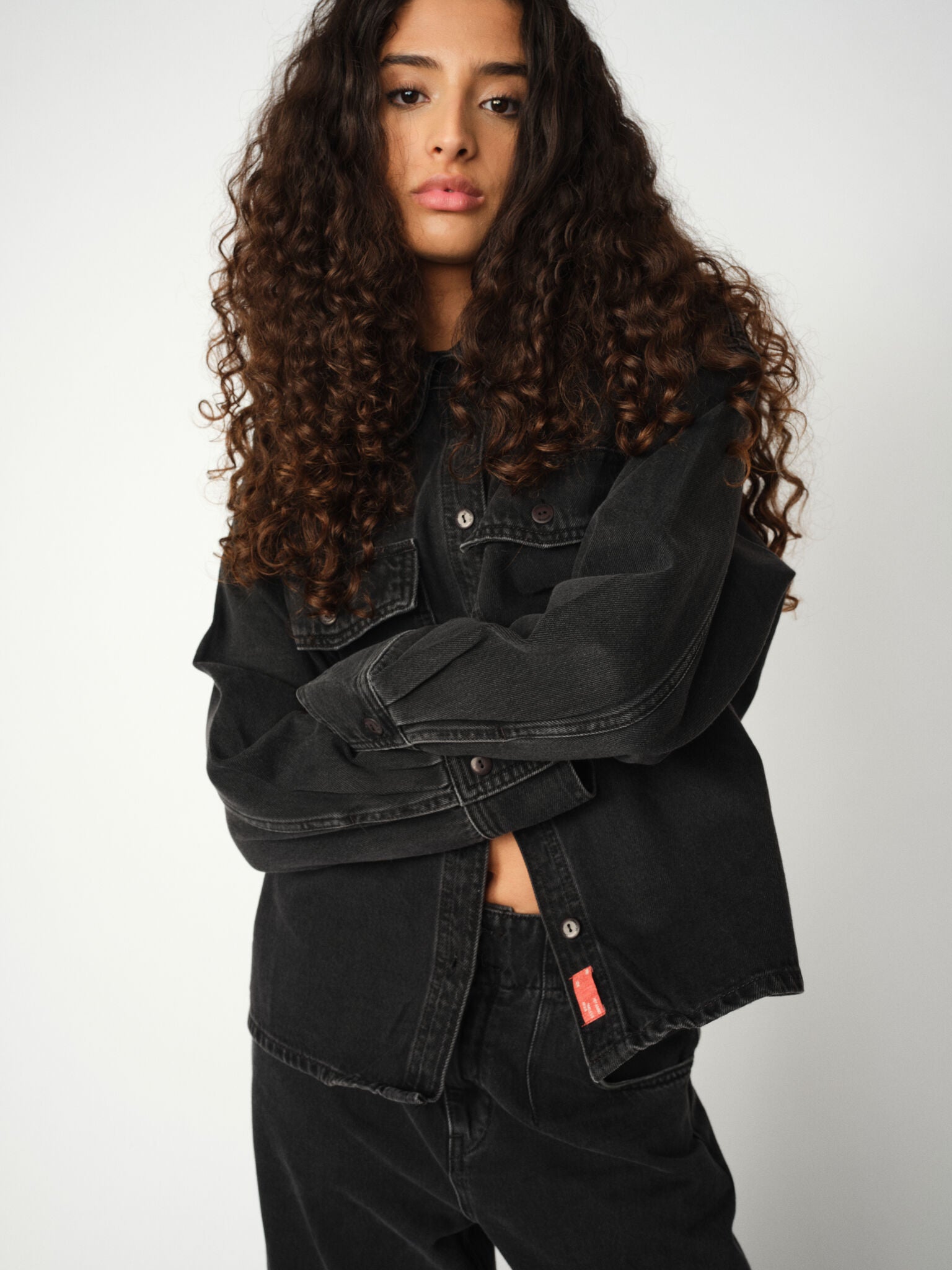 Modelshot / Black / Detail