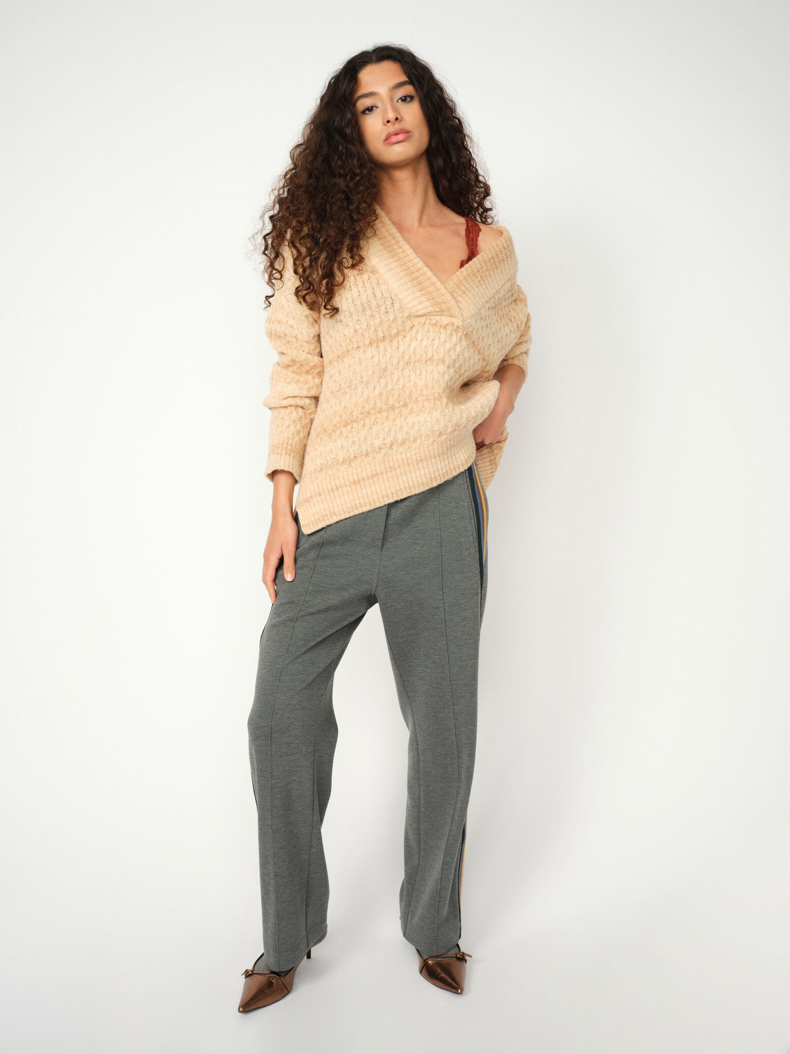 Modelshot / Grey Melange / Detail