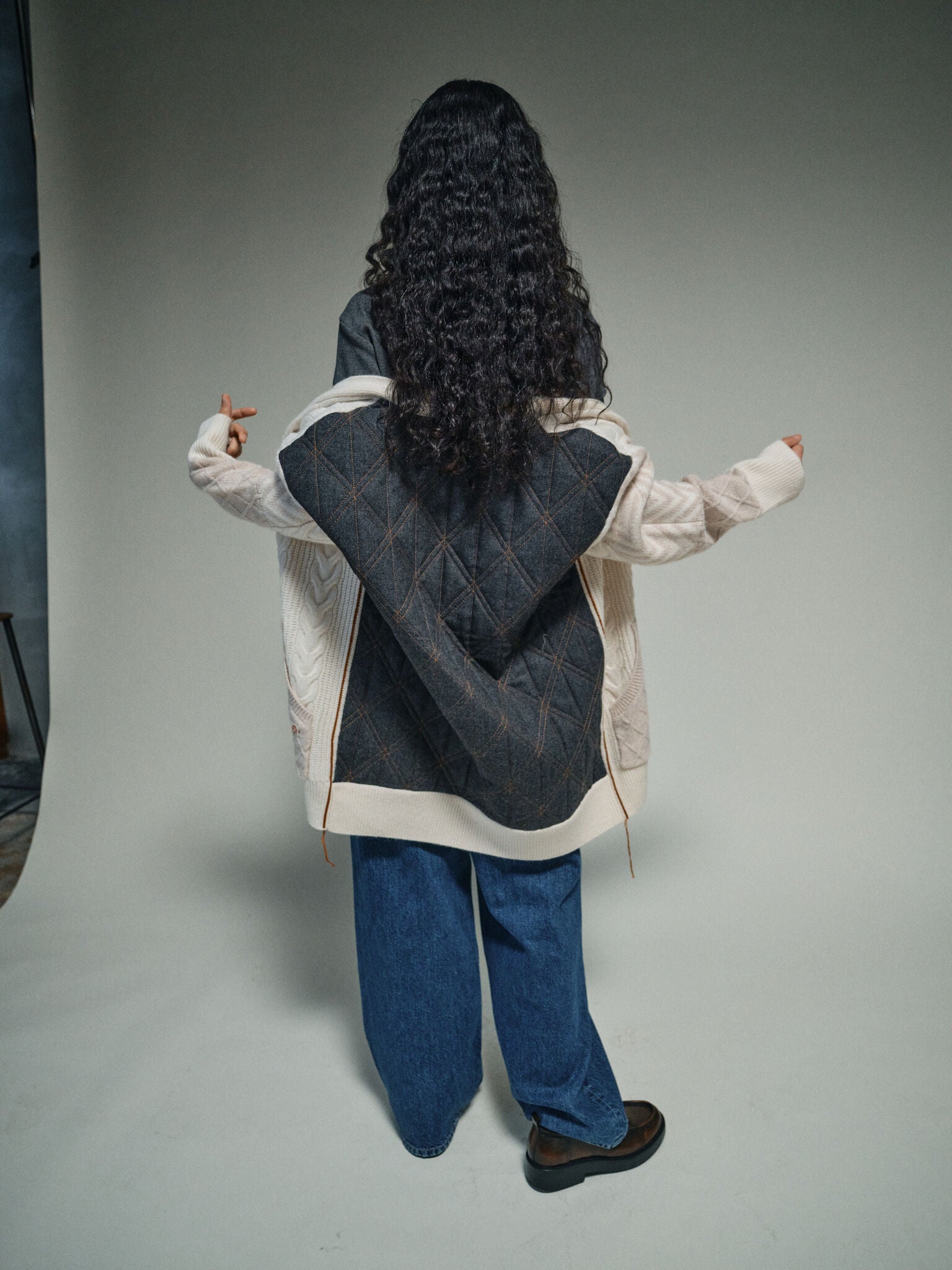 Modelshot / Ecru / Detail