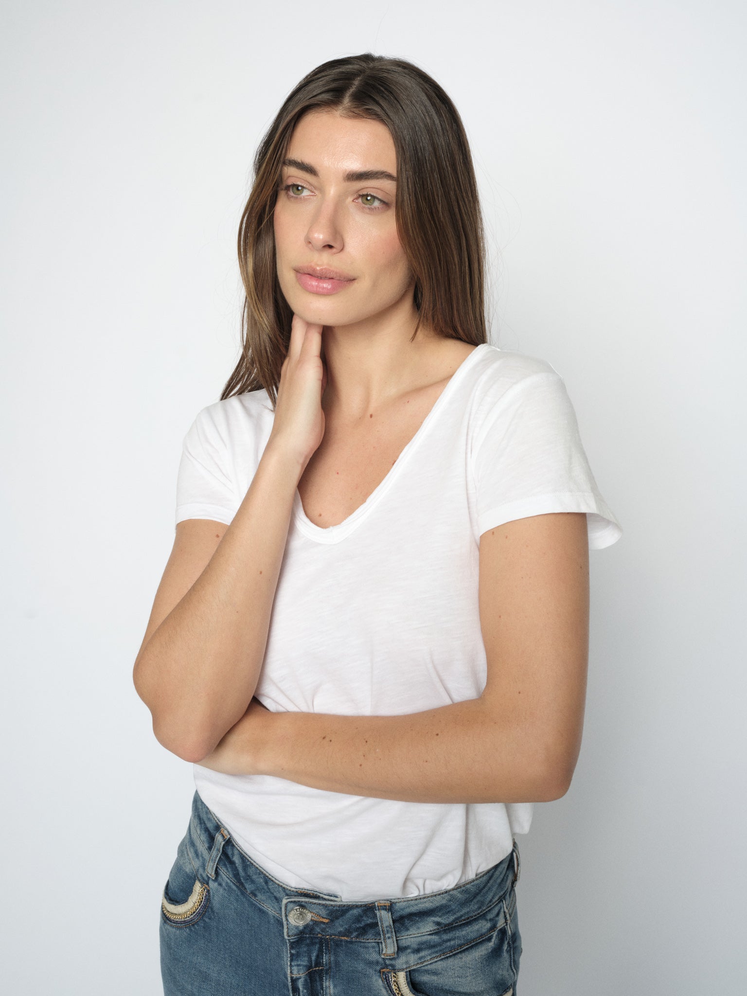 Modelshot / White / Detail