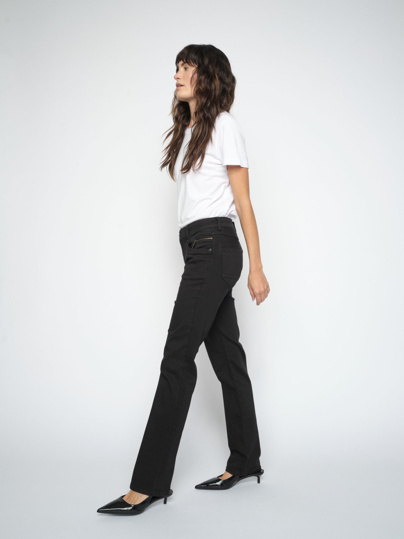 Modelshot / Black / Detail