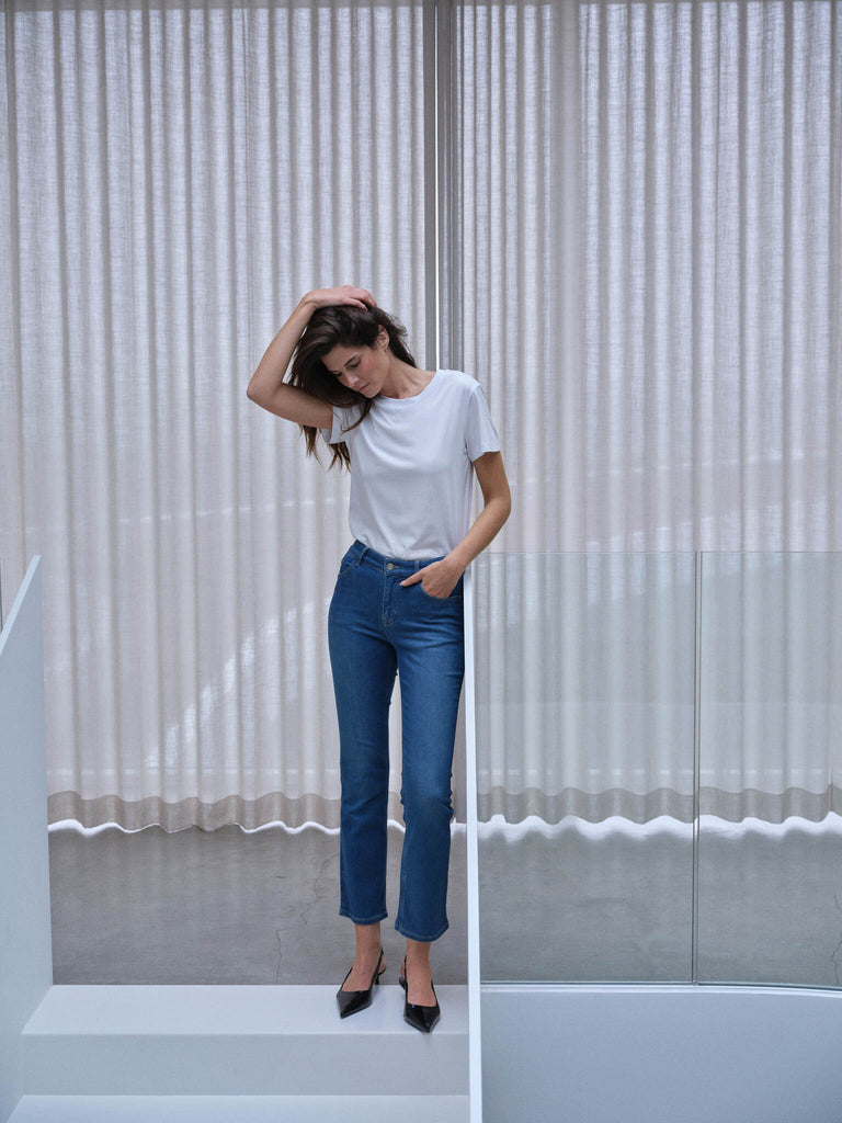 Modelshot / Mid Blue / Detail