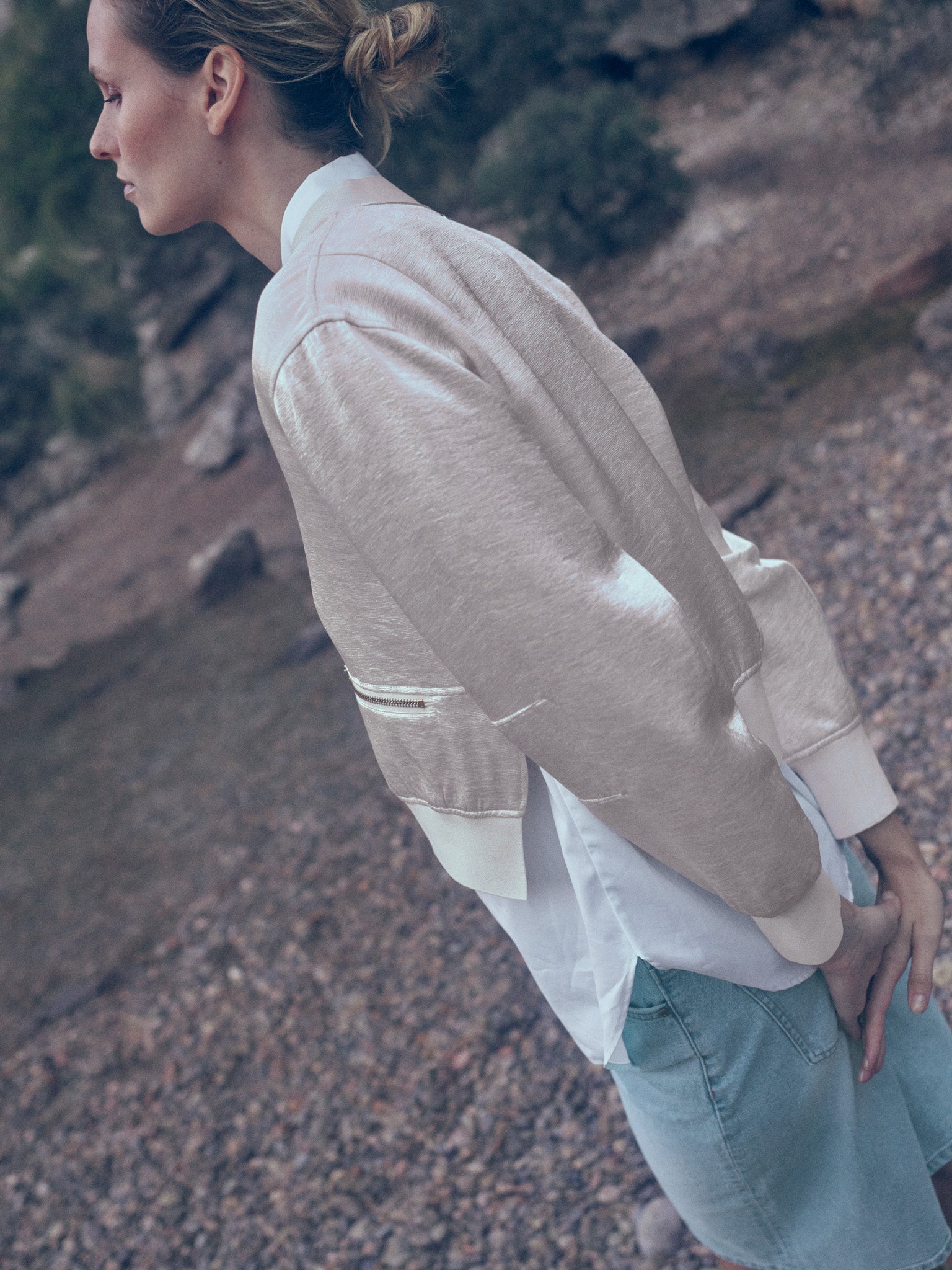 Modelshot / Ecru / Detail