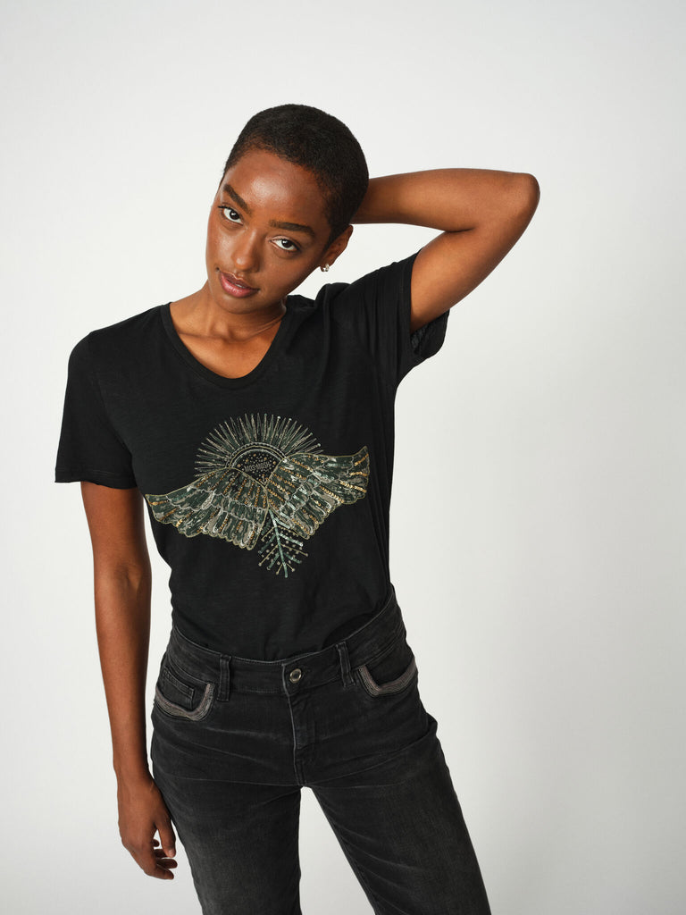 Modelshot / Black / Detail