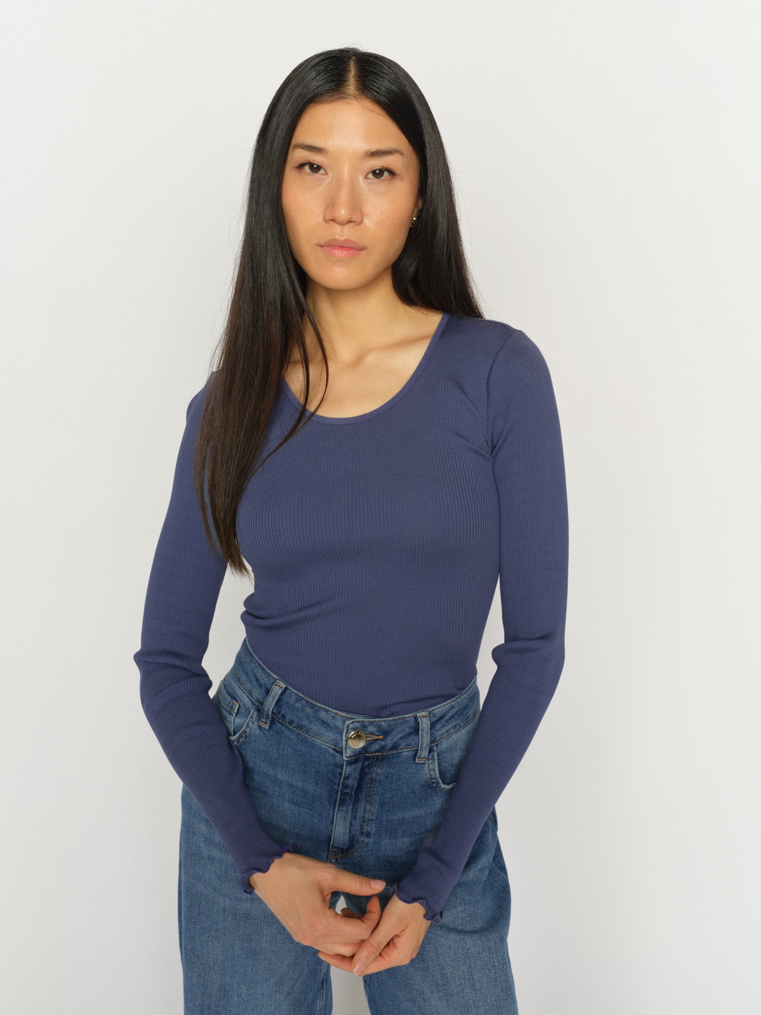 Modelshot / Crown Blue / Detail