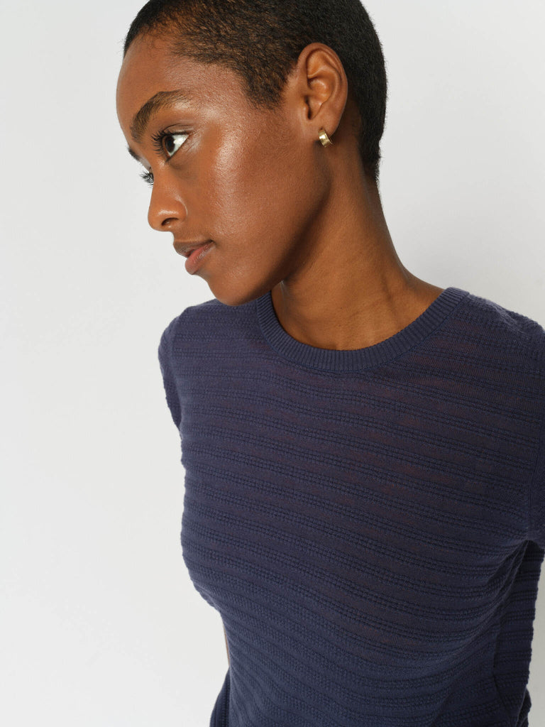 Modelshot / Crown Blue / Detail