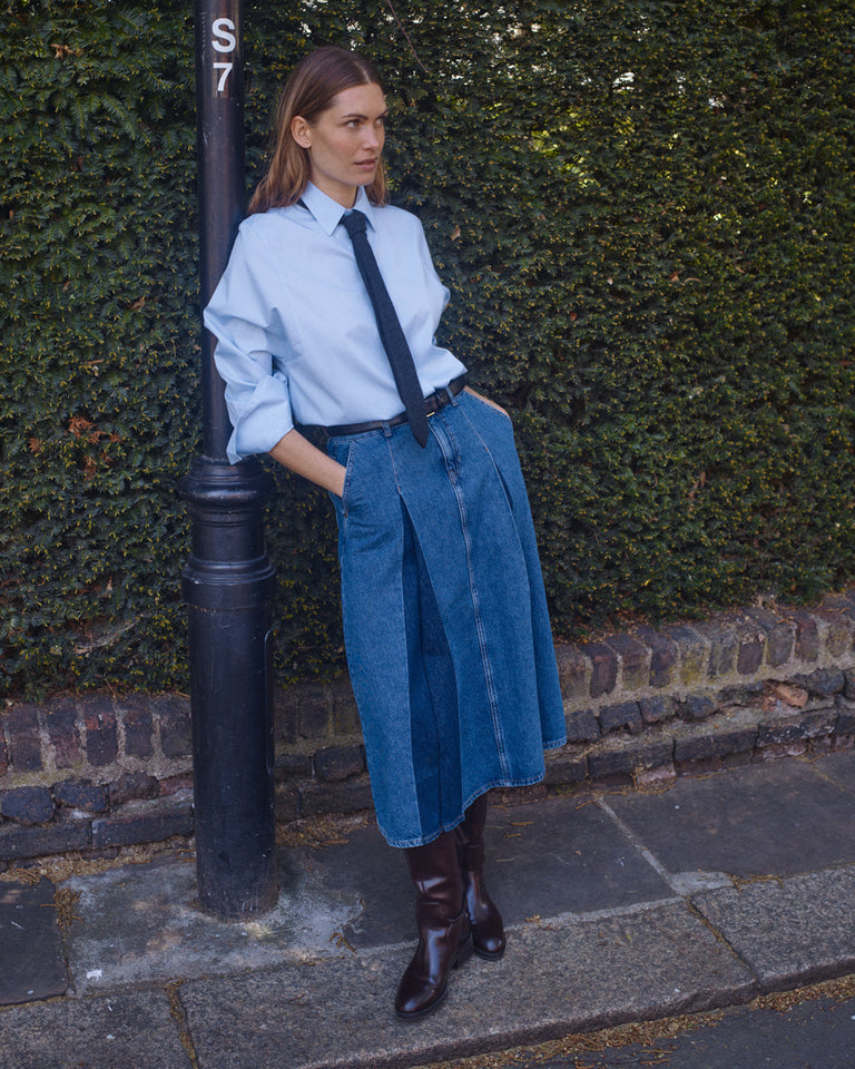 Modelshot / Blue / Detail