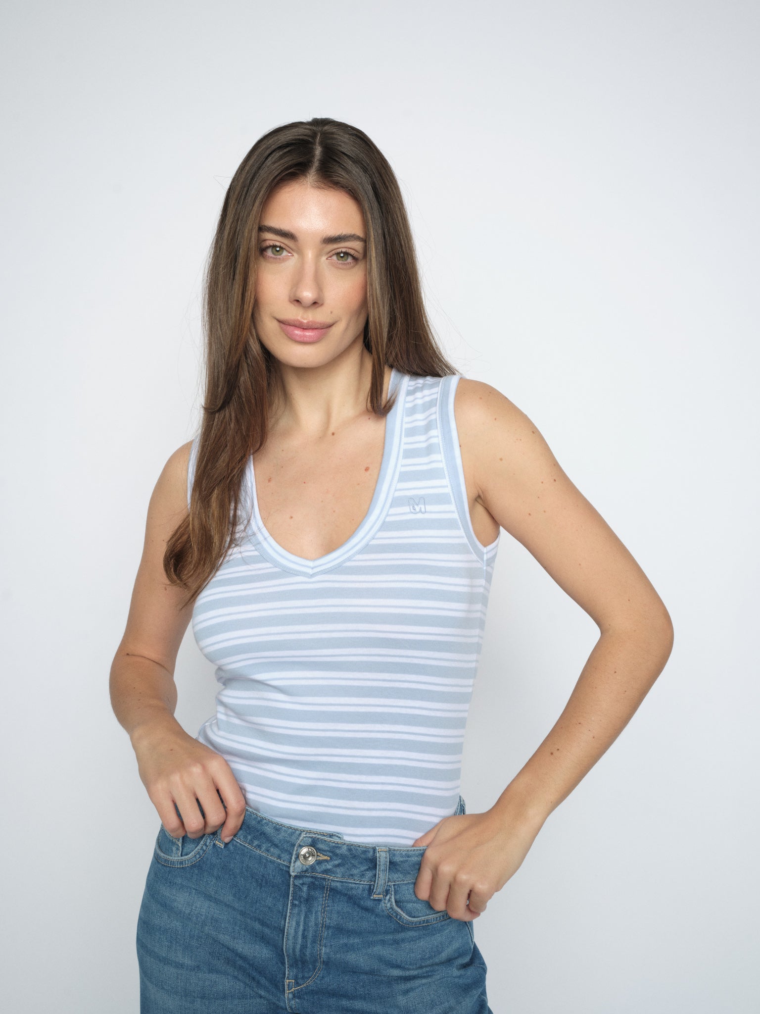 Modelshot / Skyway / Detail