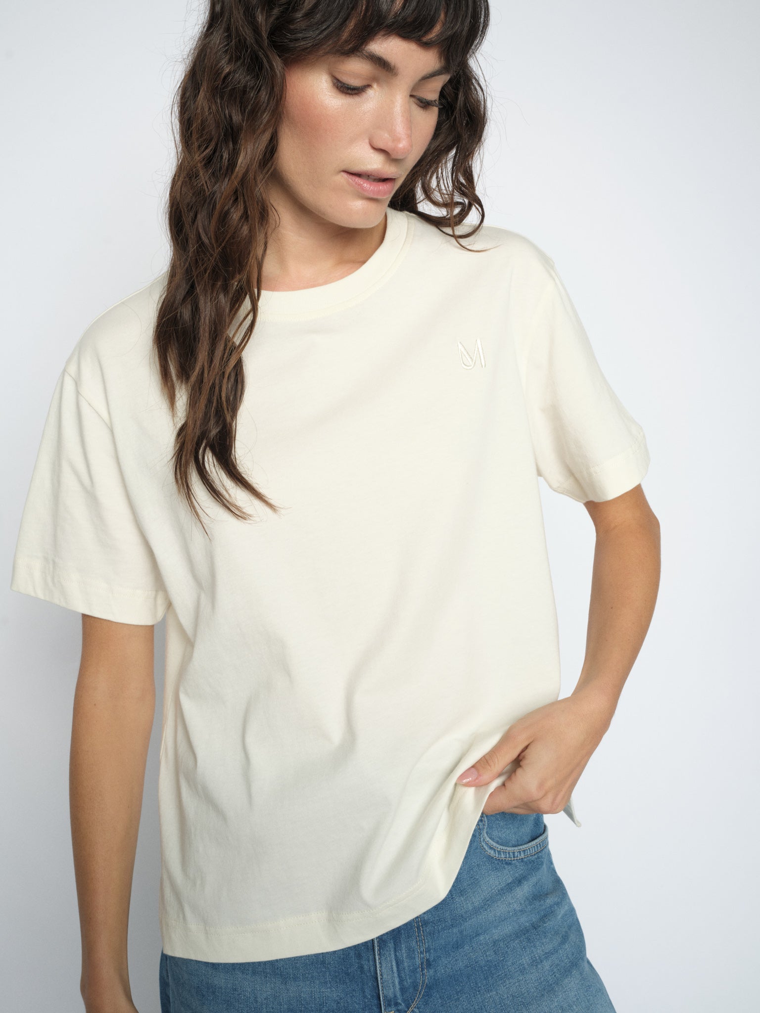 Modelshot / Ecru / Detail