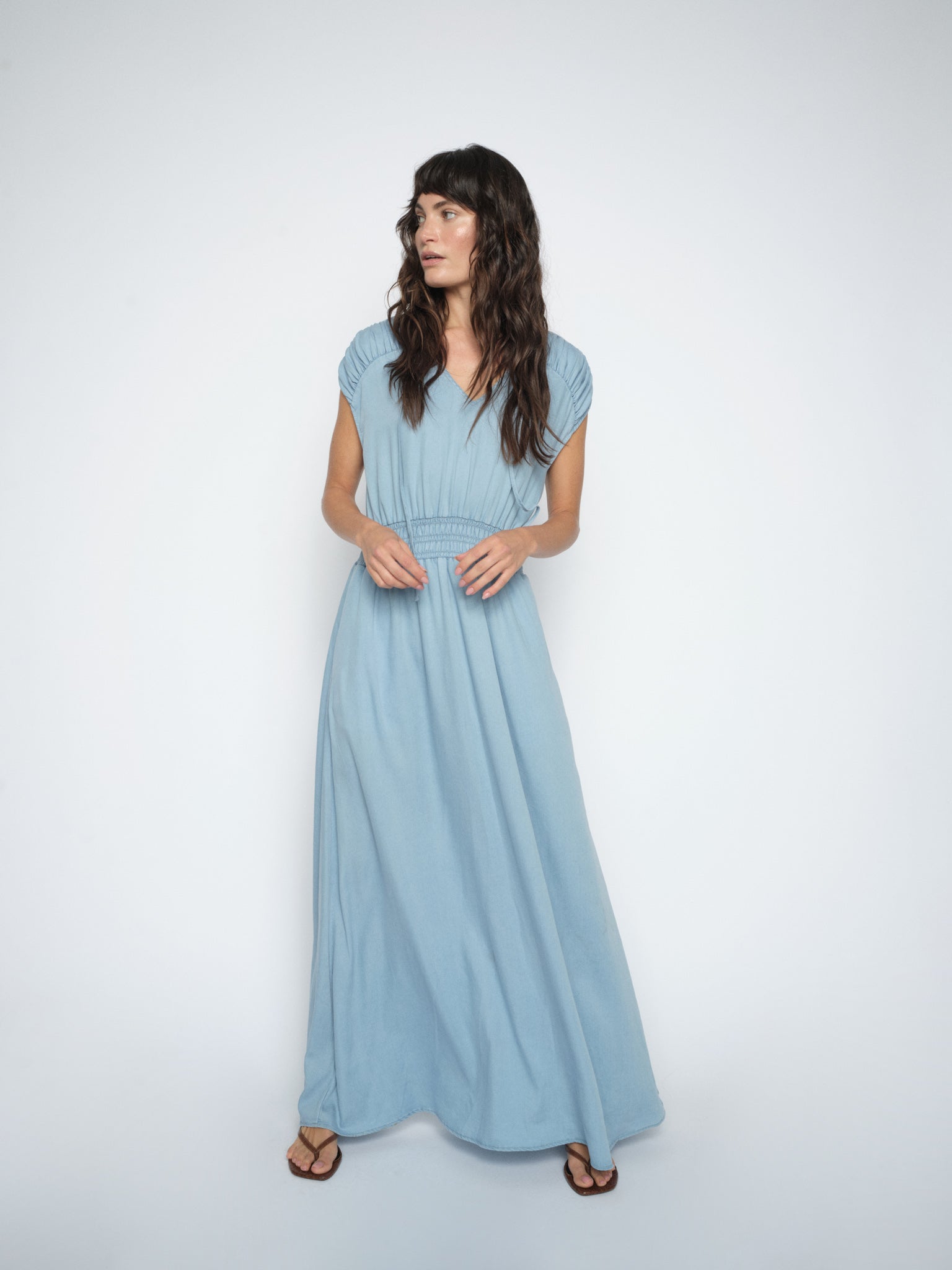 Modelshot / Light Blue / Detail