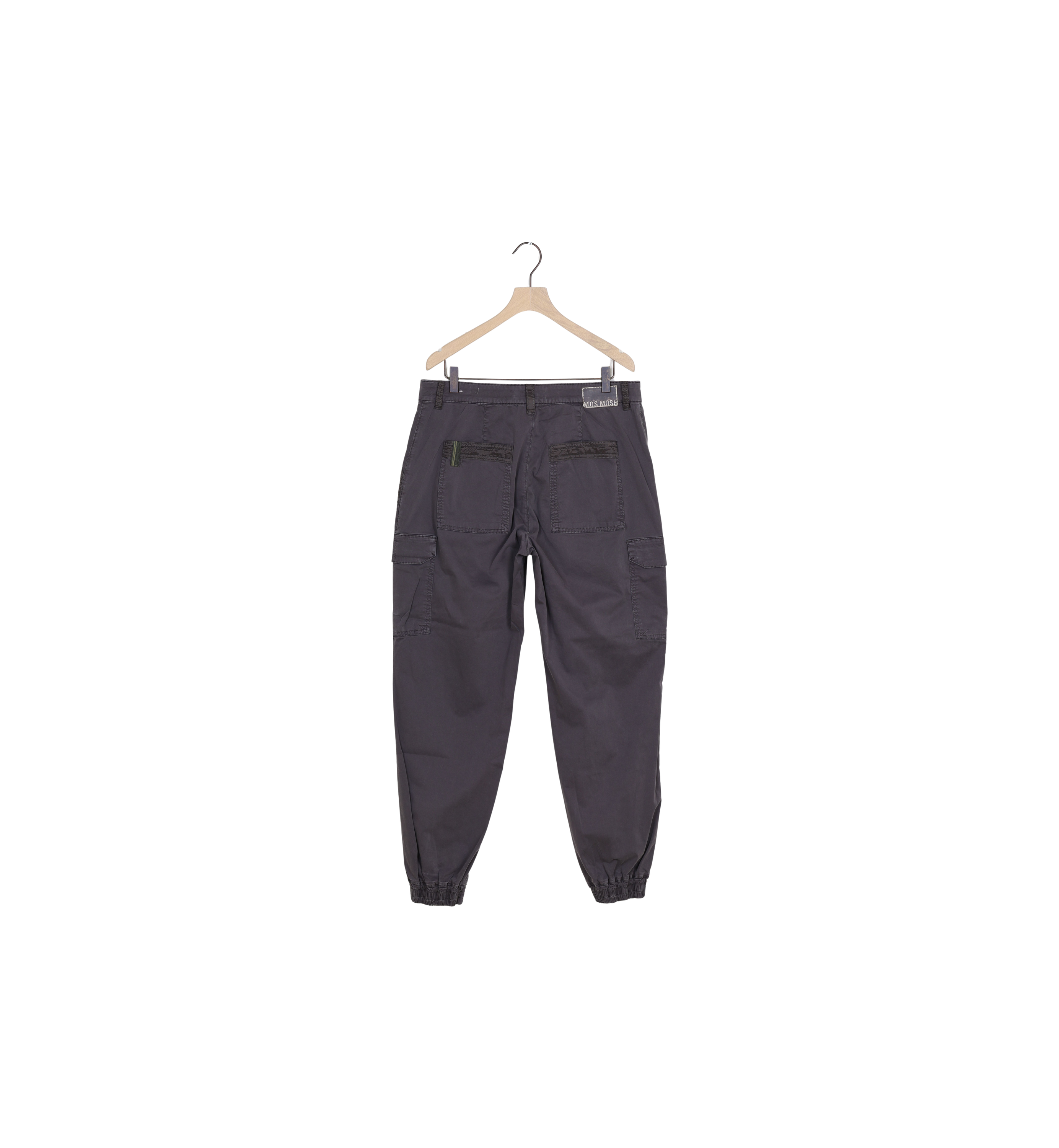 Packshot / Pavement / ReLoved