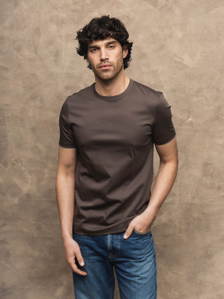 Modelshot / Chocolate Brown / Detail