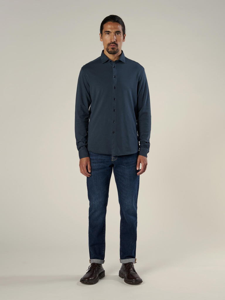 Modelshot / Navy / Detail