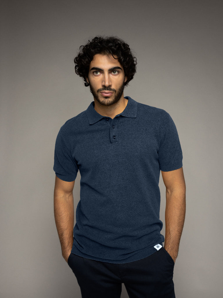Modelshot / Navy / Detail