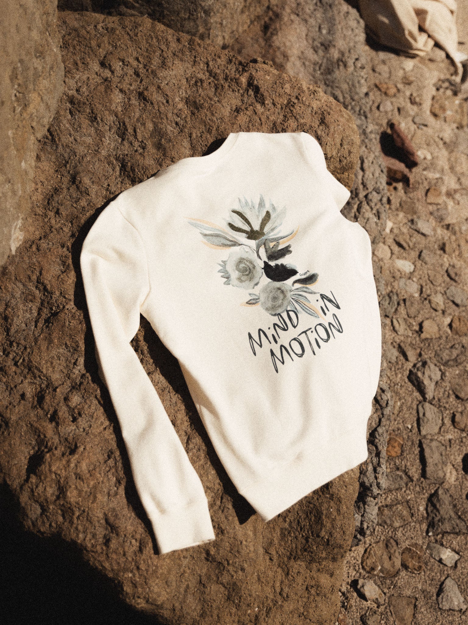 Modelshot / Ecru / Detail