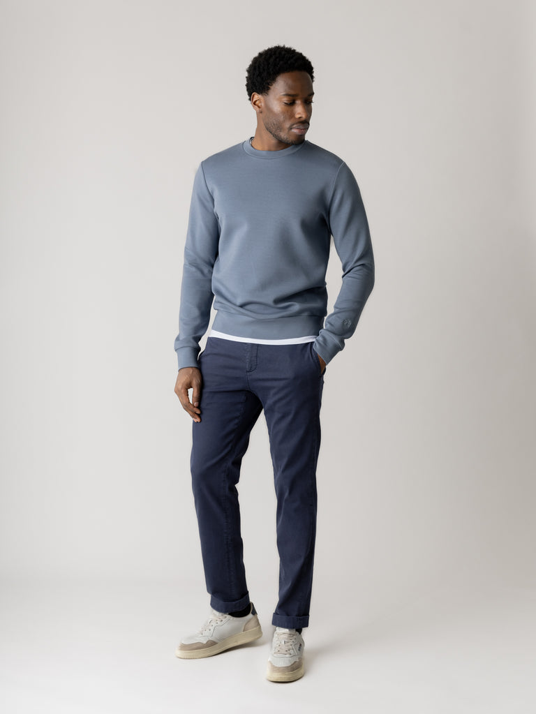 Modelshot / Navy / Detail