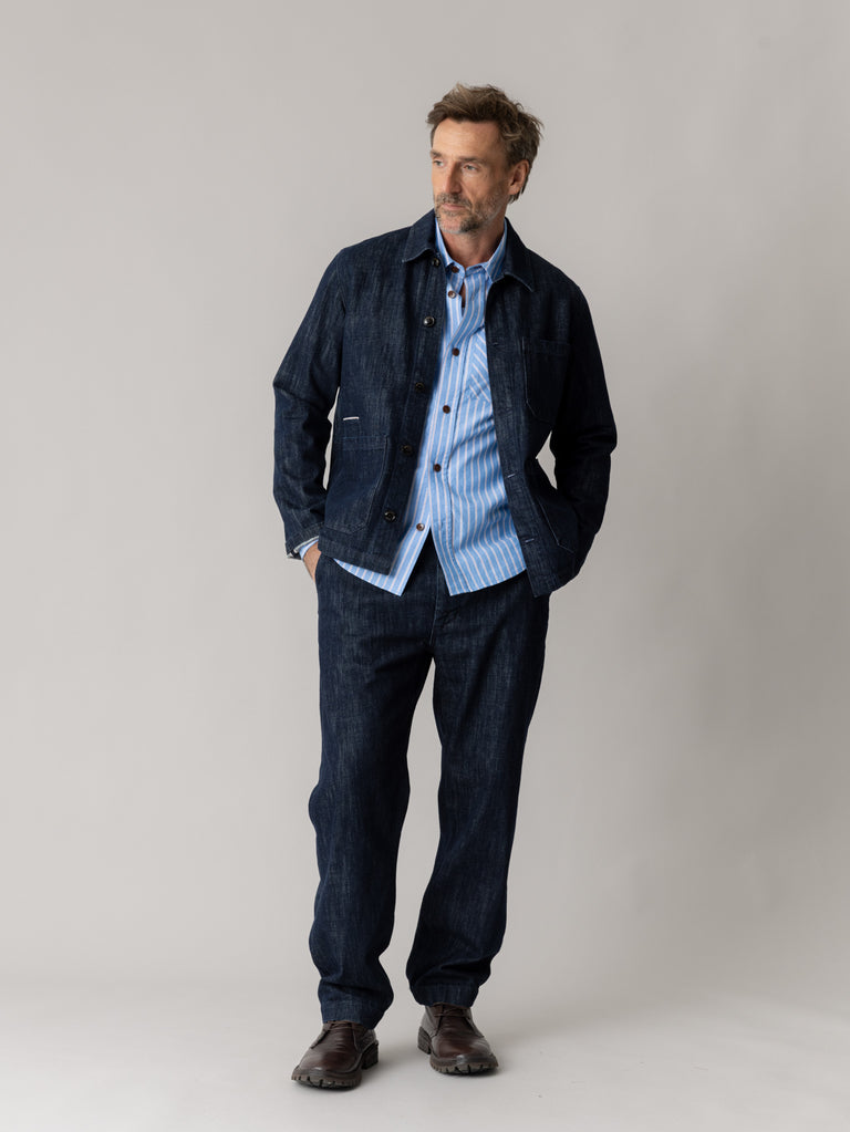 Modelshot / Dark Blue Denim / Detail