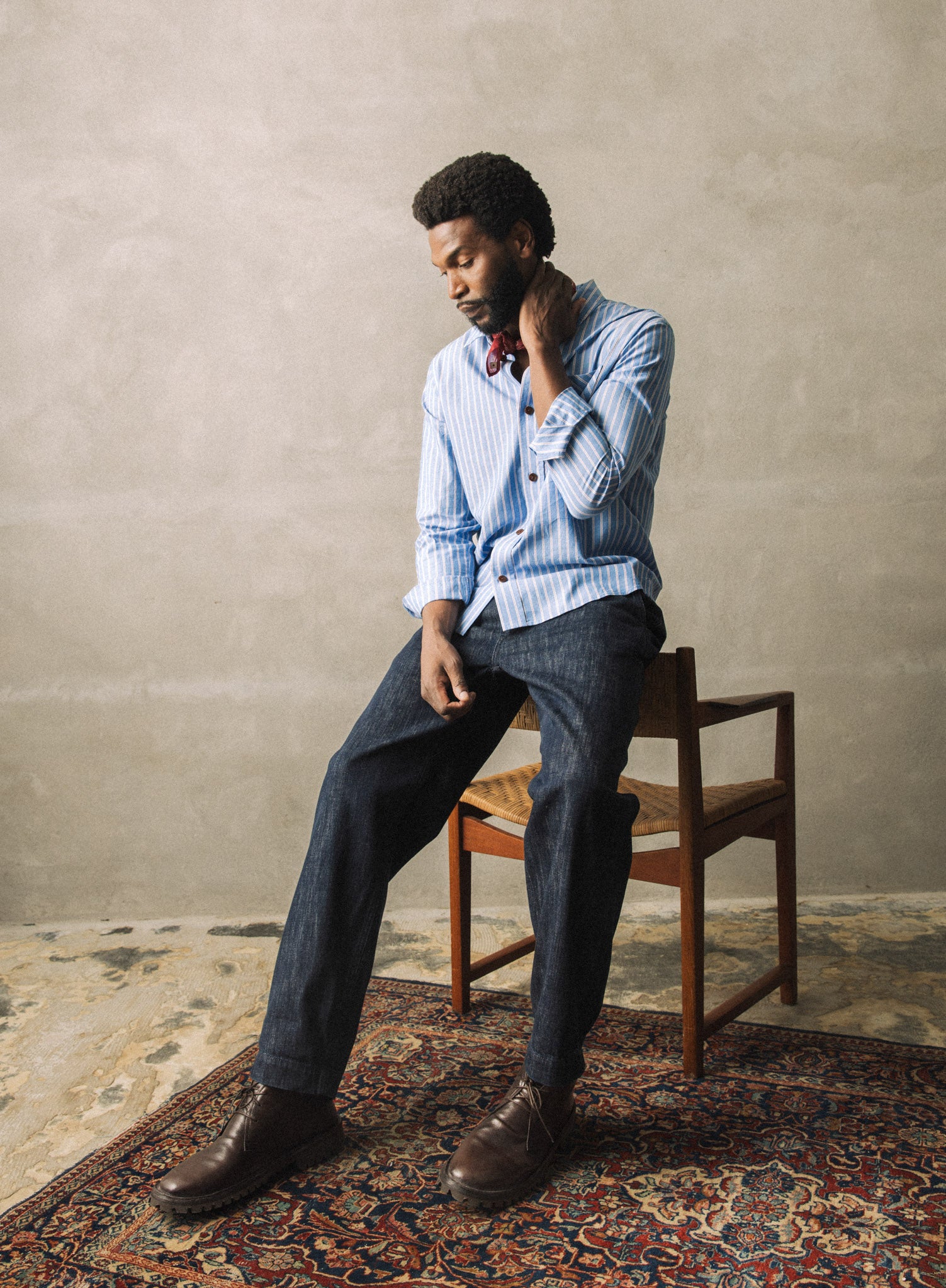 Modelshot / Dark Blue Denim / Detail