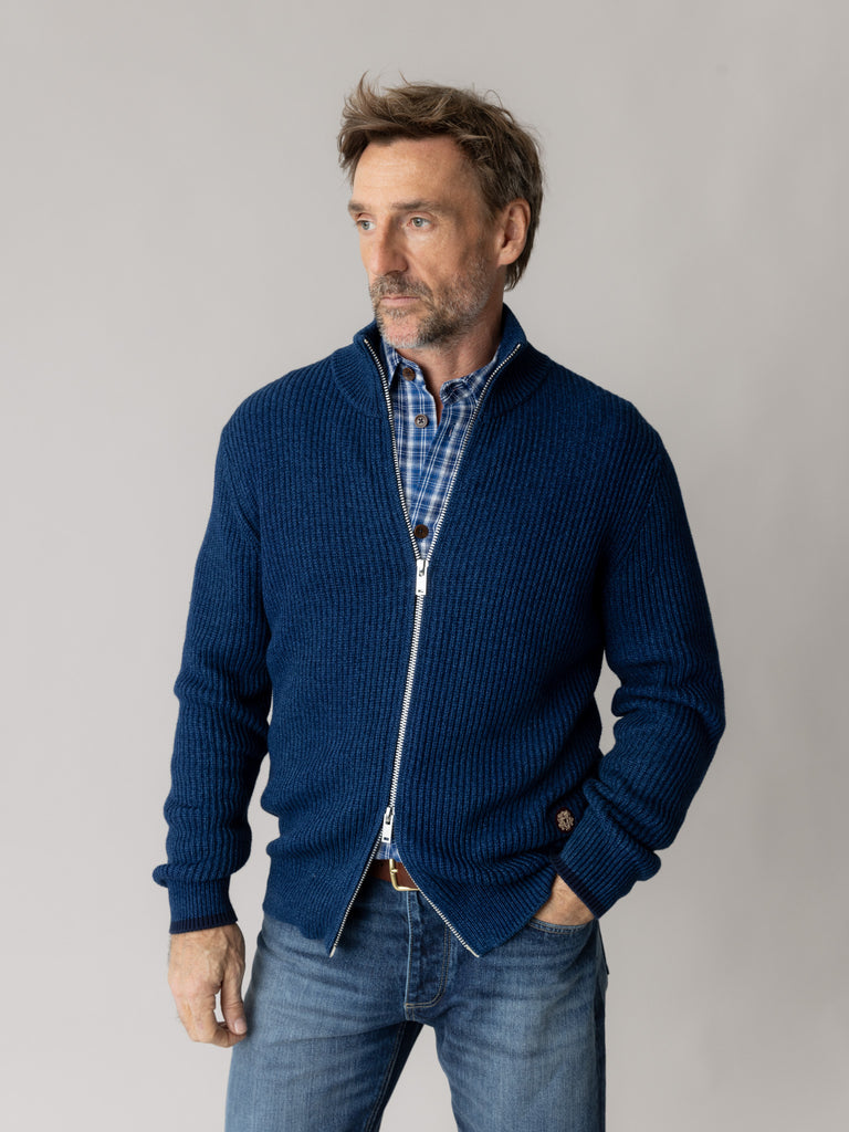 Modelshot / Indigo Blue / Detail