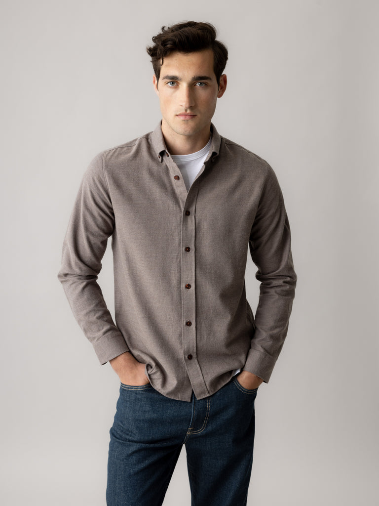 Modelshot / Chocolate Brown Melange / Detail