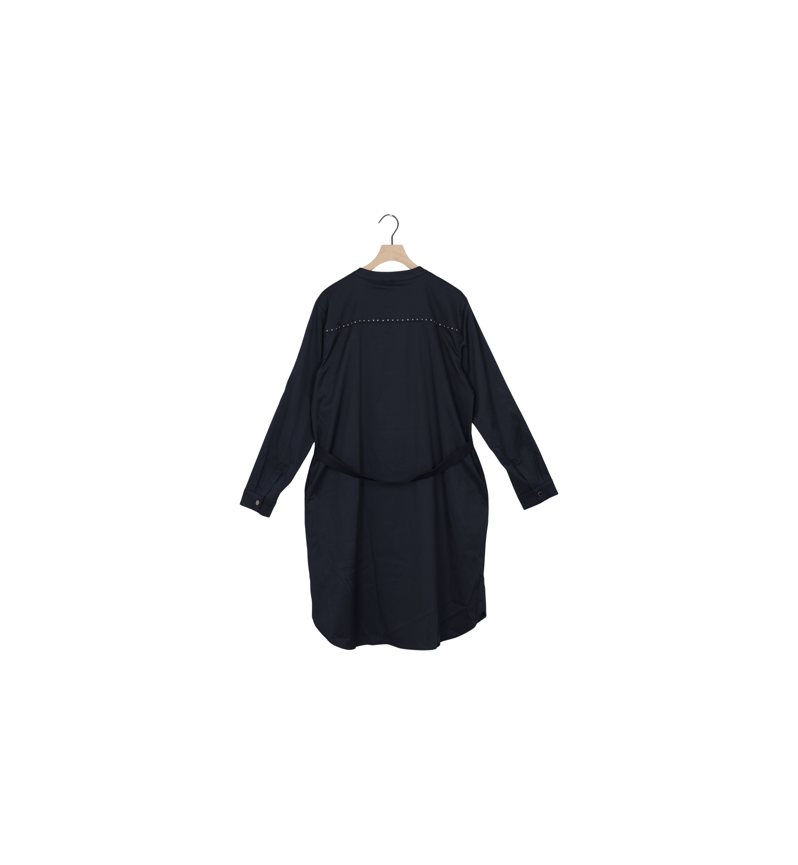 Packshot / Salute Navy / ReLoved