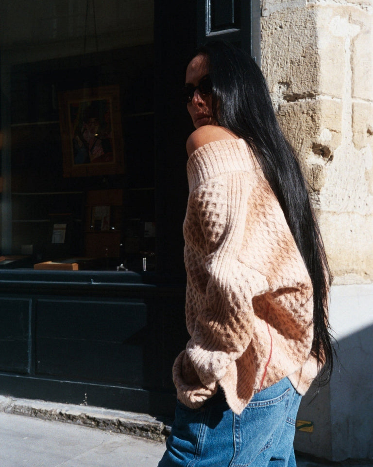 Modelshot / Foxtrot / Detail