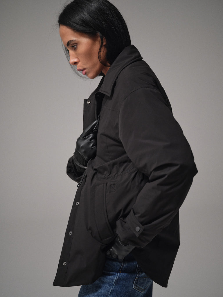 Modelshot / Black / Detail
