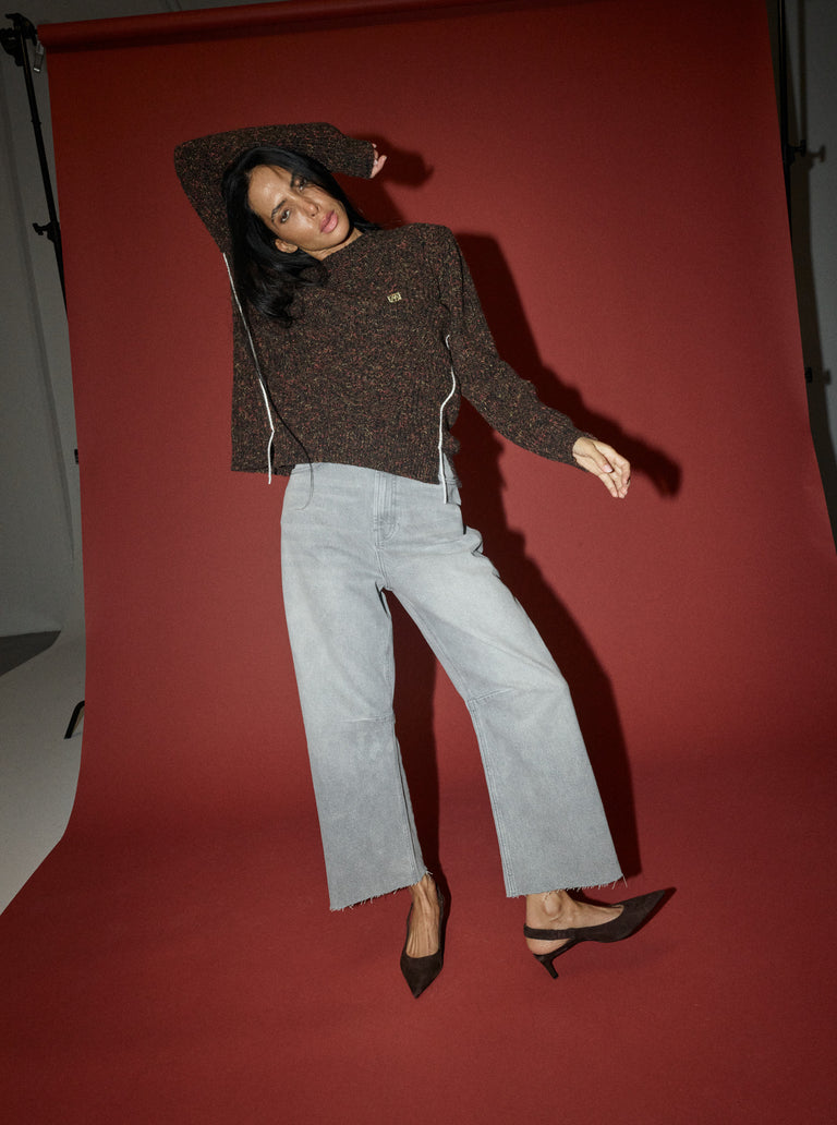 Modelshot / Grey Denim / Detail