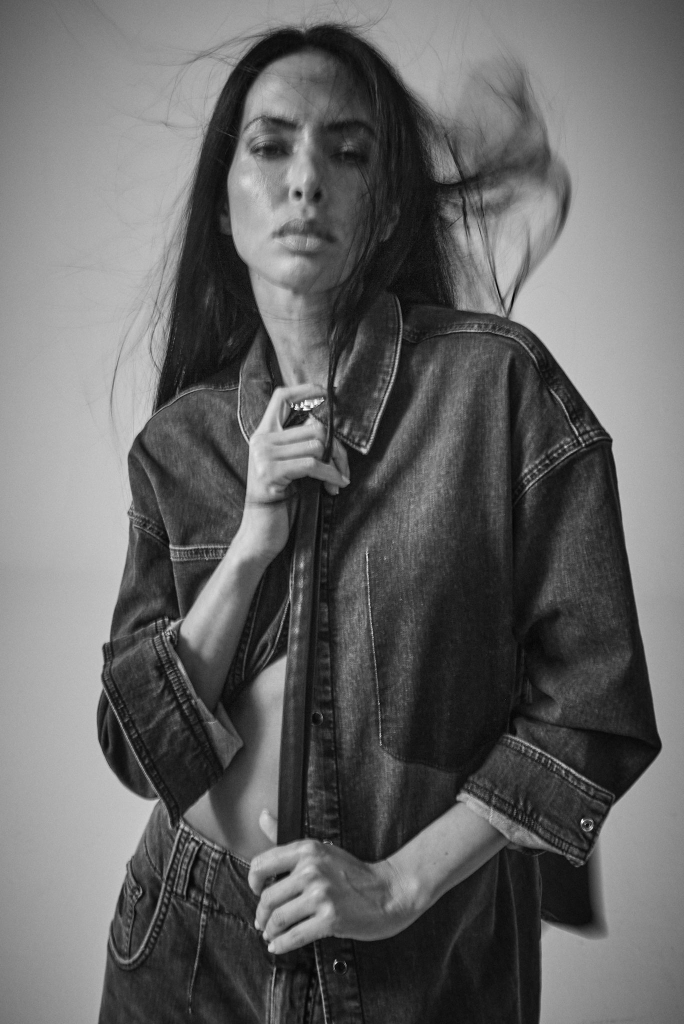 Modelshot / Black / Detail