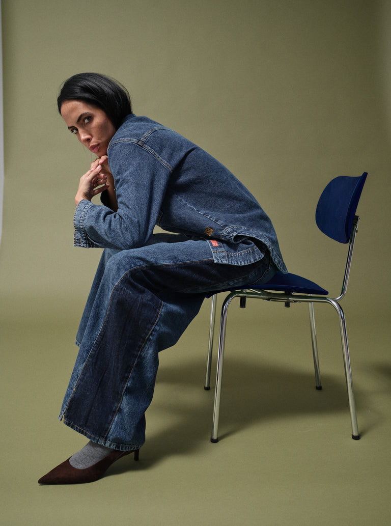 Modelshot / Blue Denim / Detail