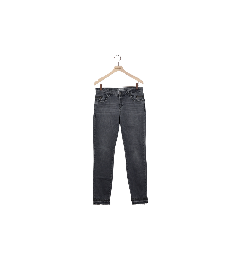Packshot / Grey Wash / ReLoved