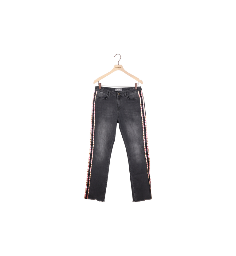 Packshot / Dark Grey Denim / ReLoved