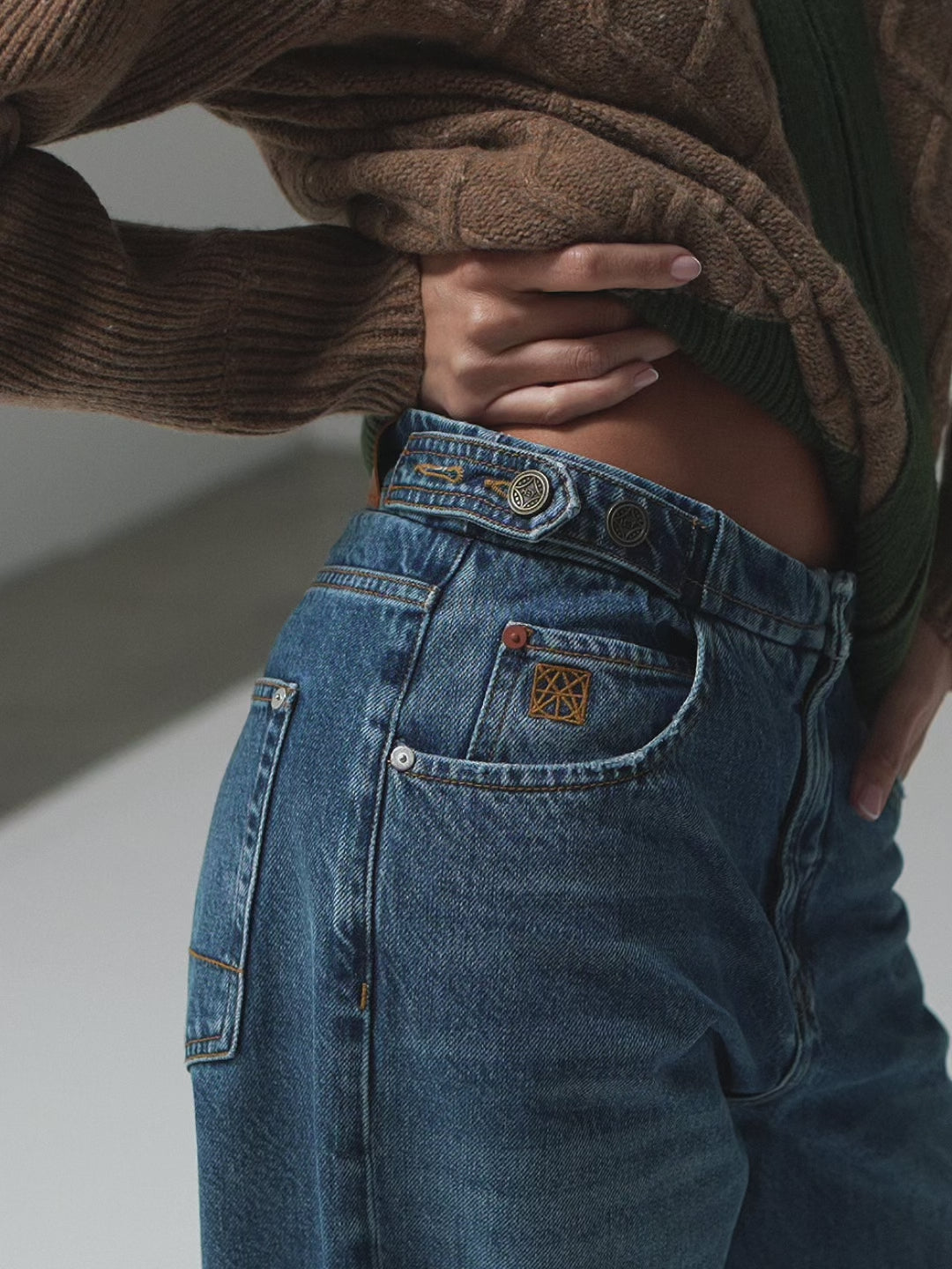 Modelshot / Brown Melange / Detail