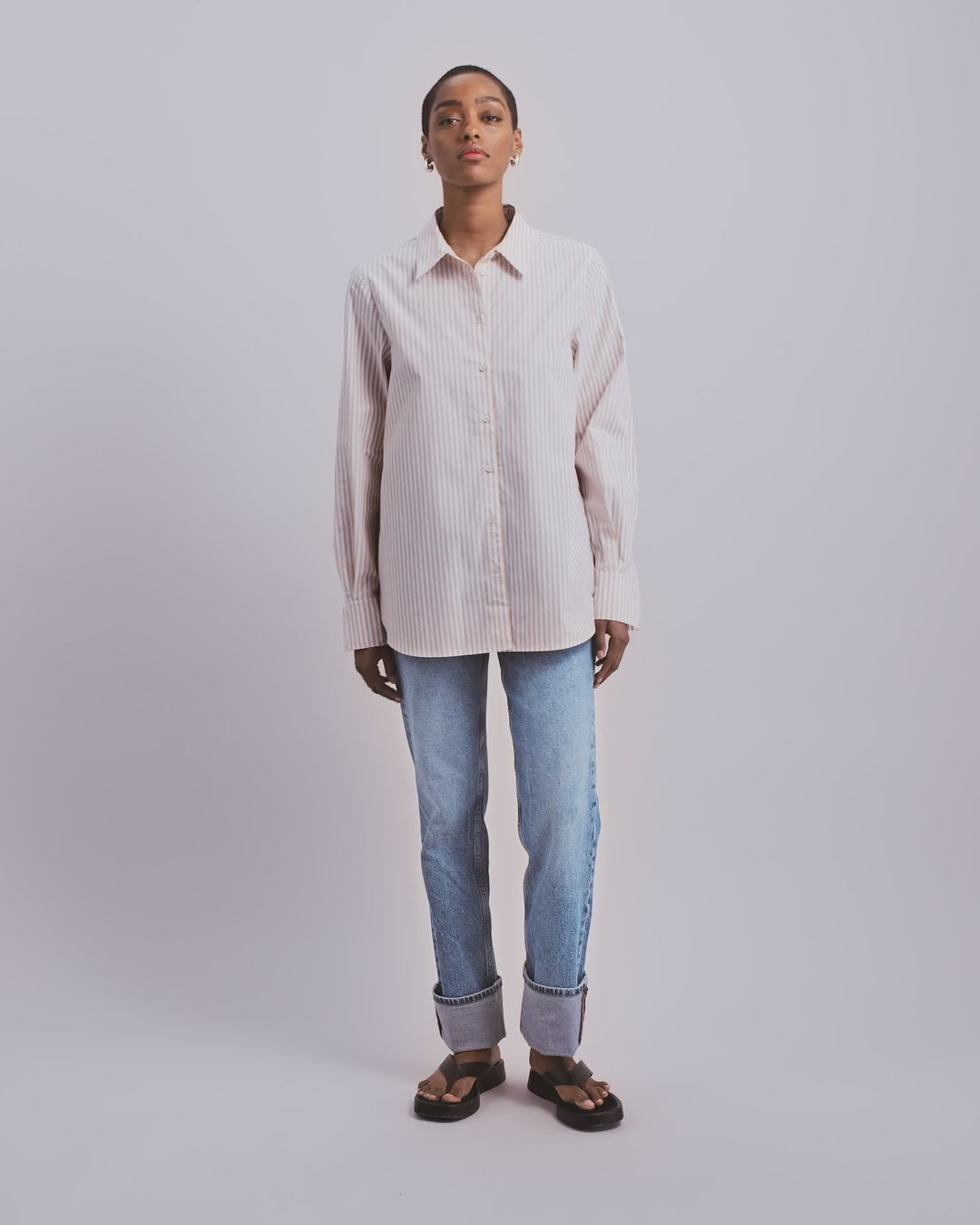 Modelshot / Light Blue / Detail