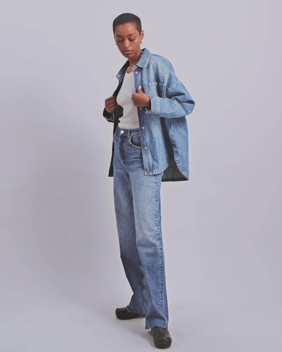 Modelshot / Mid Blue / Detail