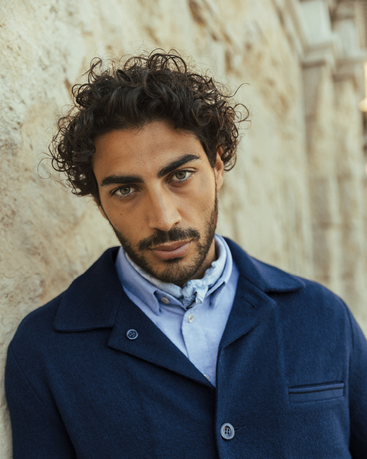 Style guide: The classic neckerchief – MOS MOSH